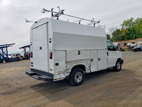 Used 2024 Chevrolet Express 3500 w/ Power Convenience Package RWD image 4