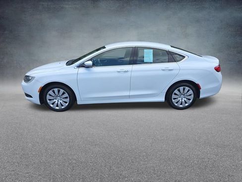 Used 2016 Chrysler 200 LX FWD image 4