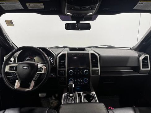 Used 2019 Ford F150 Lariat w/ Equipment Group 502A Luxury AWD/4WD image 6