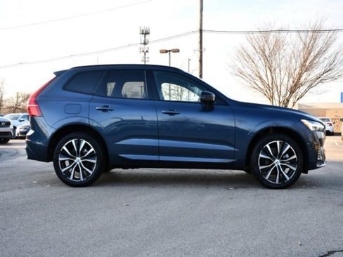 Certified 2025 Volvo XC60 B5 Plus image 8