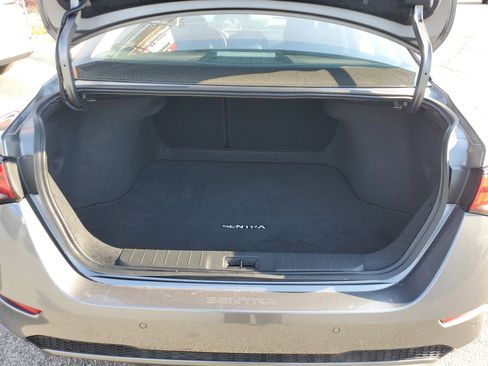 Used 2023 Nissan Sentra SV image 8