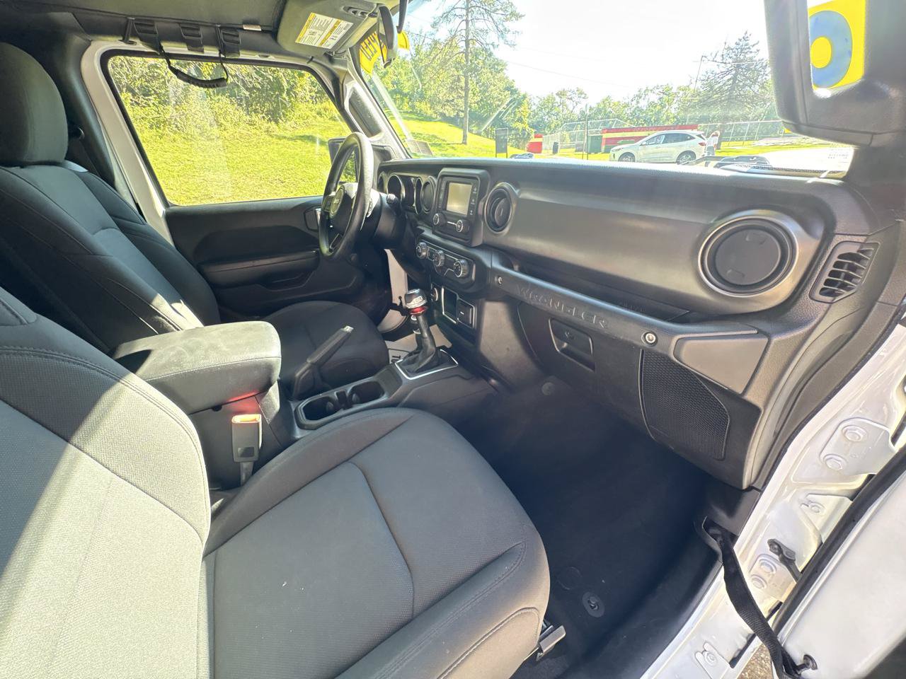 Used 2019 Jeep Wrangler Sport AWD/4WD image 24