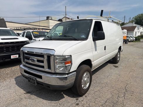 Used 2013 Ford E-250 and Econoline 250 w/ Commercial Cargo Van Pkg RWD image 24
