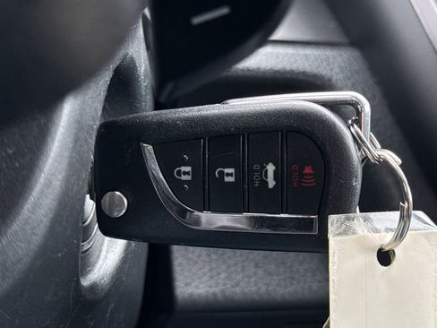 Used 2023 Toyota Camry SE image 25