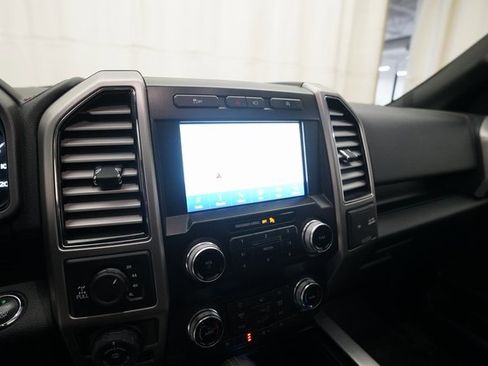 Used 2019 Ford F150 Platinum w/ Equipment Group 701A Luxury image 6