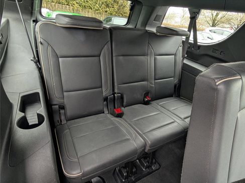 Used 2024 GMC Yukon XL SLT image 14