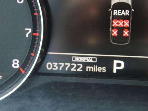 Used 2025 Mitsubishi Outlander SE AWD/4WD image 31
