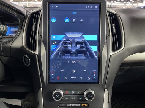 Used 2024 Ford Edge SEL w/ Convenience Package image 24