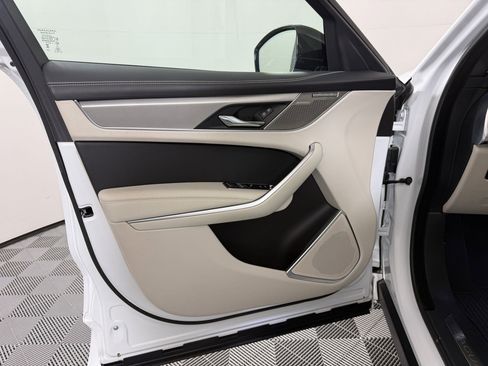 Used 2026 Jaguar F-PACE R-Dynamic S image 12