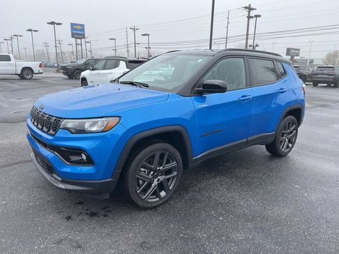New 2026 Jeep Compass Limited AWD/4WD image 3