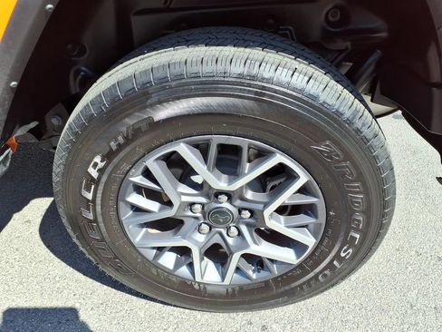 Used 2025 Jeep Wrangler Unlimited Sahara AWD/4WD image 23