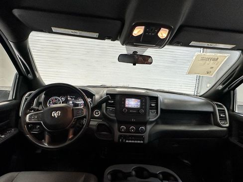 Used 2023 RAM 5500 Tradesman w/ Chrome Appearance Group RWD image 18
