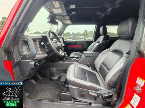 Used 2024 Ford Bronco Black Diamond w/ Sasquatch Package AWD/4WD image 19