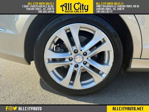 Used 2012 Mercedes-Benz C 250 Sedan image 16