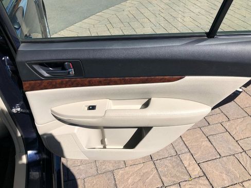 Used 2014 Subaru Legacy 2.5i Limited image 25