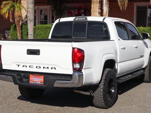 Used 2019 Toyota Tacoma SR5 image 9