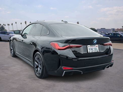 Certified 2023 BMW i4 eDrive35 w/ Premium Package image 7