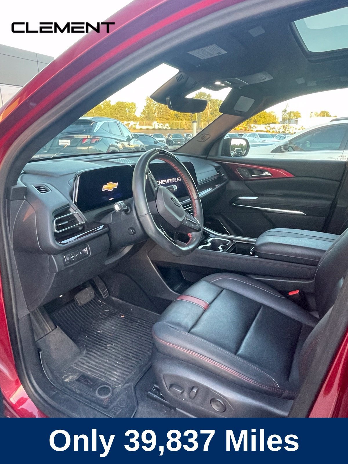 Used 2024 Chevrolet Traverse RS w/ LPO, Cargo Package AWD/4WD image 9