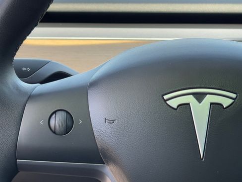 Used 2019 Tesla Model 3 Standard Range Plus image 19