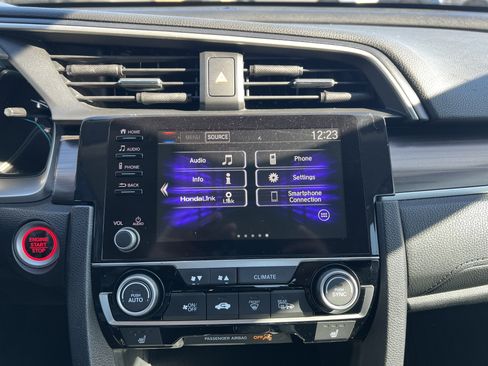 Certified 2019 Honda Civic EX image 31