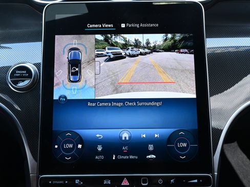 Used 2025 Mercedes-Benz GLC 300 image 26