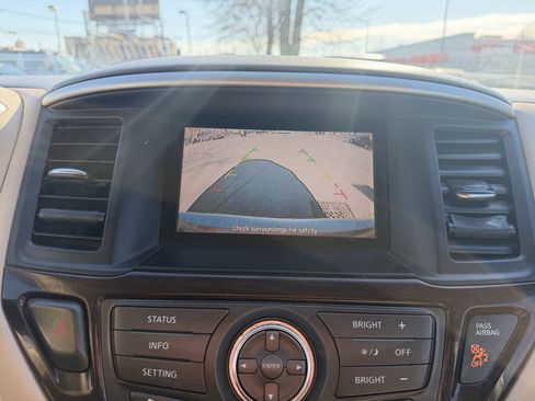 Used 2014 Nissan Pathfinder SL w/ SL Premium Package image 34