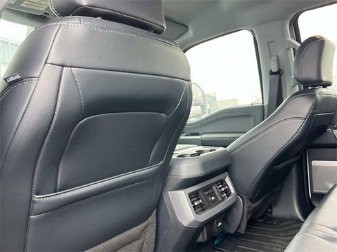 Used 2024 Ford F250 Lariat w/ Sport Appearance Package image 19