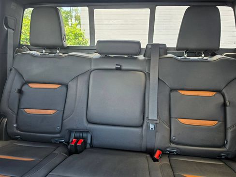 Used 2024 GMC Sierra 2500 AT4 w/ AT4 Premium Plus Package AWD/4WD image 33