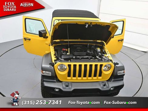 Used 2021 Jeep Wrangler Sport AWD/4WD image 37