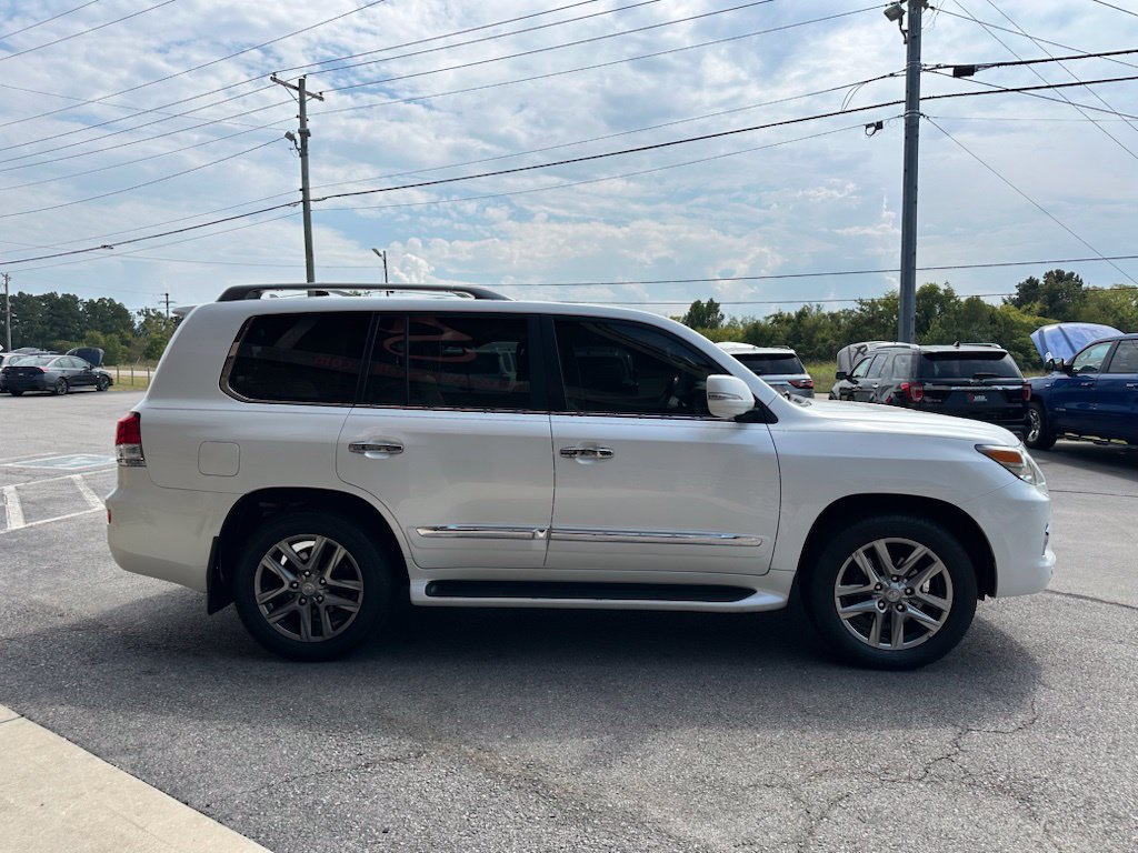 Used 2013 Lexus LX 570 4WD image 11