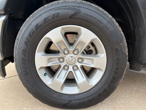 Used 2022 RAM 1500 Laramie image 11