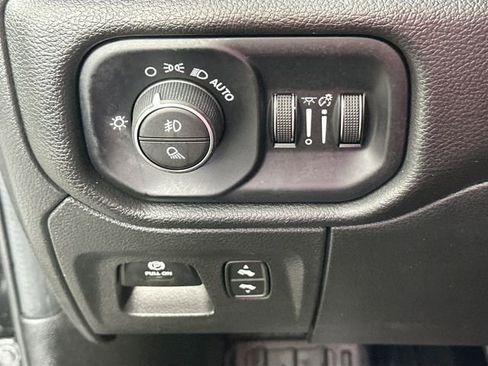 Used 2025 RAM 1500 Laramie w/ Night Edition AWD/4WD image 26