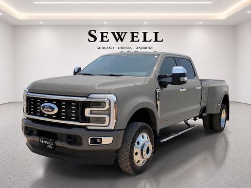 New 2026 Ford F450 Platinum w/ Platinum Plus Package AWD/4WD image 1