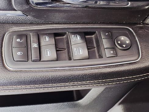 Used 2017 RAM 1500 Laramie w/ Convenience Group RWD image 14