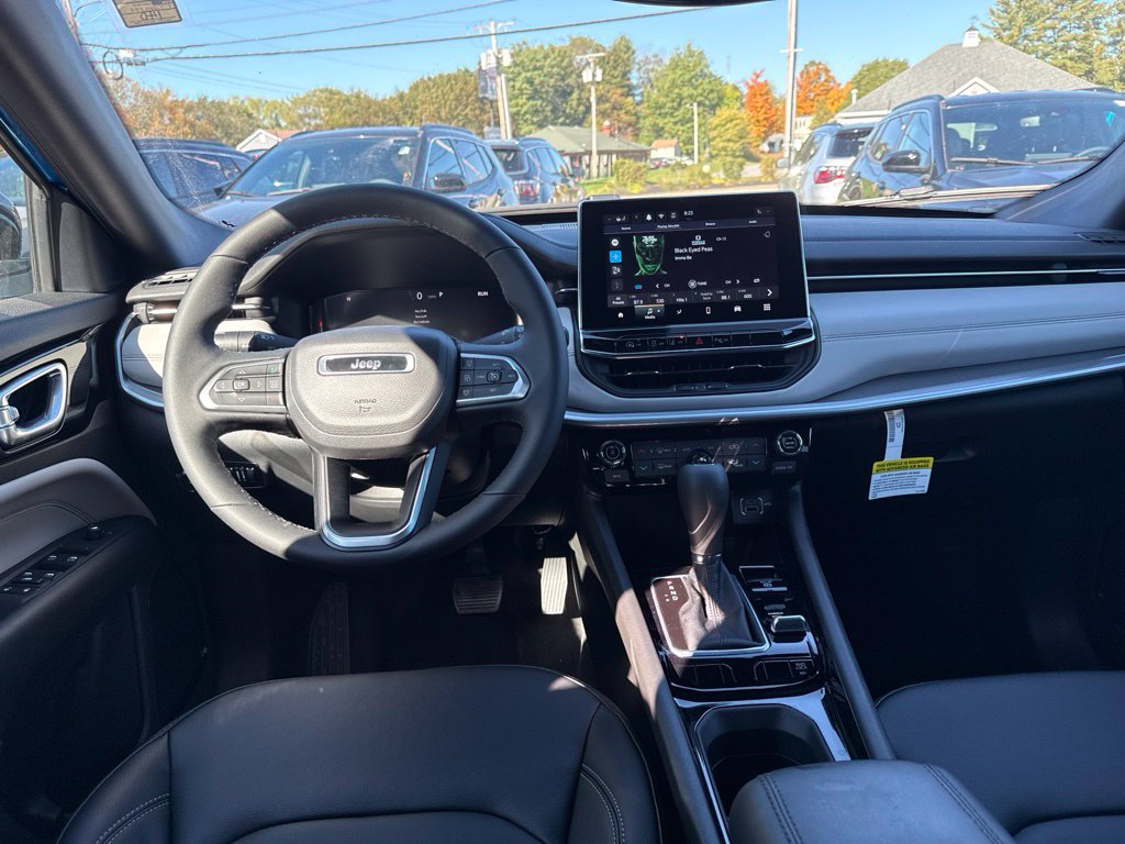 New 2026 Jeep Compass Limited AWD/4WD image 19