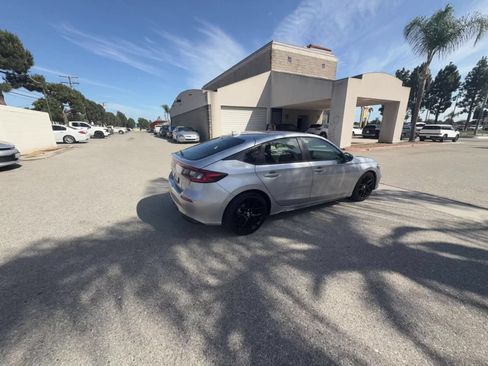 Used 2025 Honda Civic Sport image 13