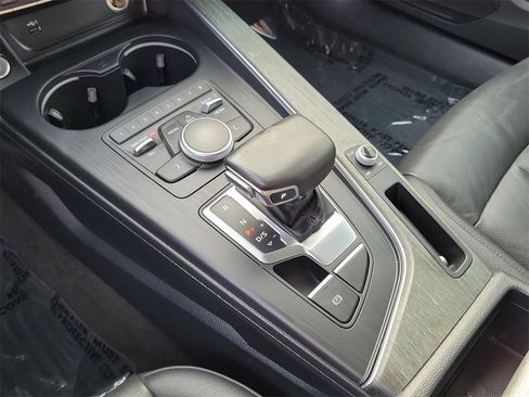 Used 2019 Audi A4 2.0T Premium image 15