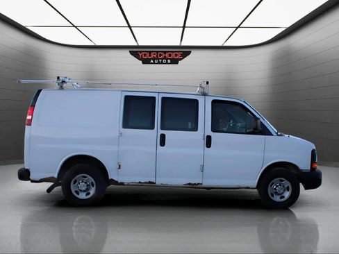 Used 2012 Chevrolet Express 2500 RWD image 4