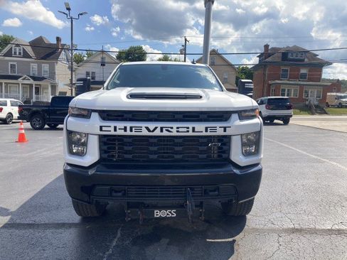 Used 2022 Chevrolet Silverado 2500 Custom w/ Custom Value Package AWD/4WD image 2