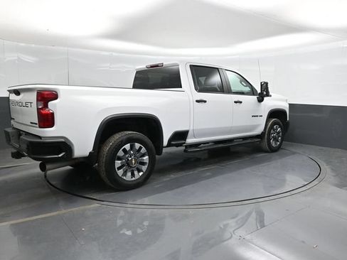 Used 2024 Chevrolet Silverado 2500 Custom w/ Custom Value Package AWD/4WD image 3