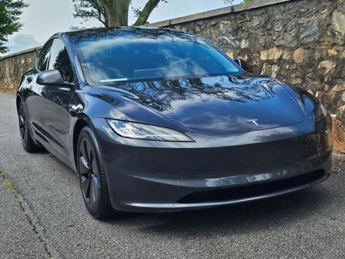 Used 2024 Tesla Model 3 Long Range RWD image 13