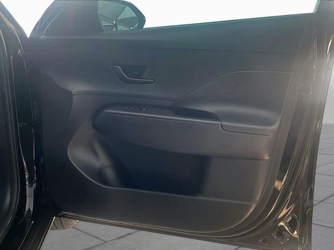 Certified 2025 Hyundai Kona SEL FWD image 24