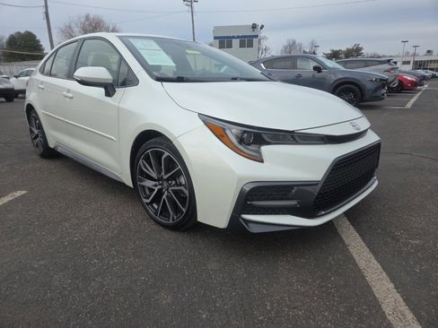 Used 2020 Toyota Corolla XSE image 1