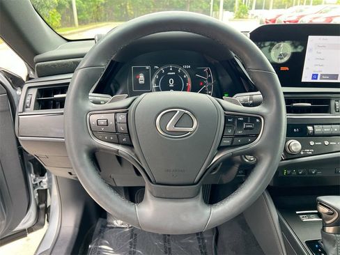 Certified 2024 Lexus ES 350 w/ Premium Package image 13
