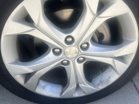 Used 2017 Chevrolet Cruze Premier image 12