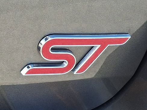 Used 2020 Ford Explorer ST w/ Premium Technology Package image 34