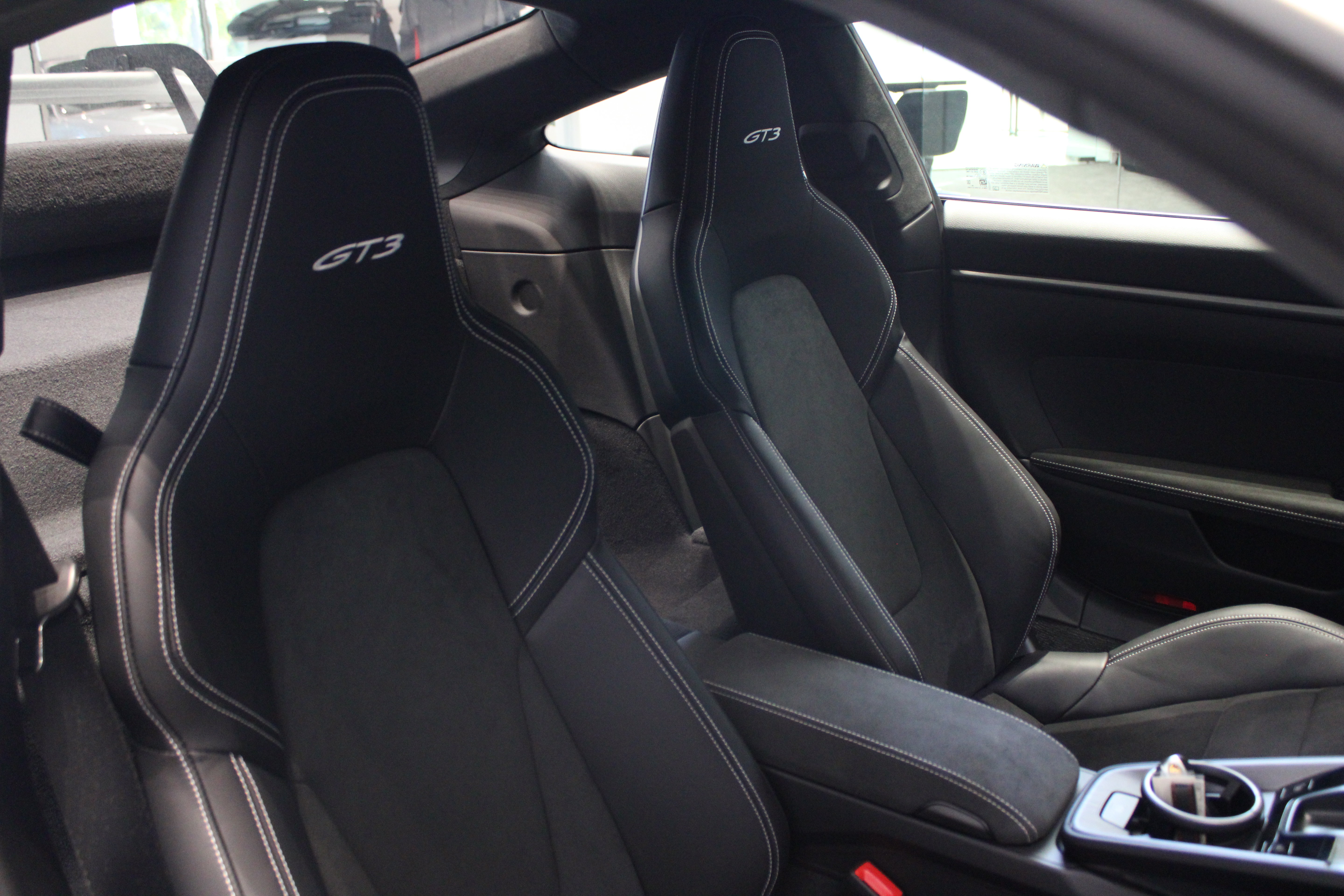Used 2026 Porsche 911 GT3 RWD image 23