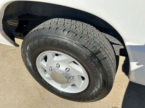 Used 2011 Ford E-250 and Econoline 250 w/ PWR Group image 17