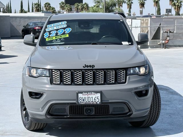 Used 2021 Jeep Grand Cherokee Laredo X AWD/4WD image 3