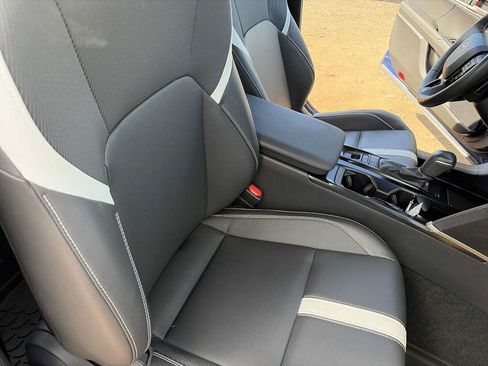 Used 2025 Toyota Camry SE FWD image 24